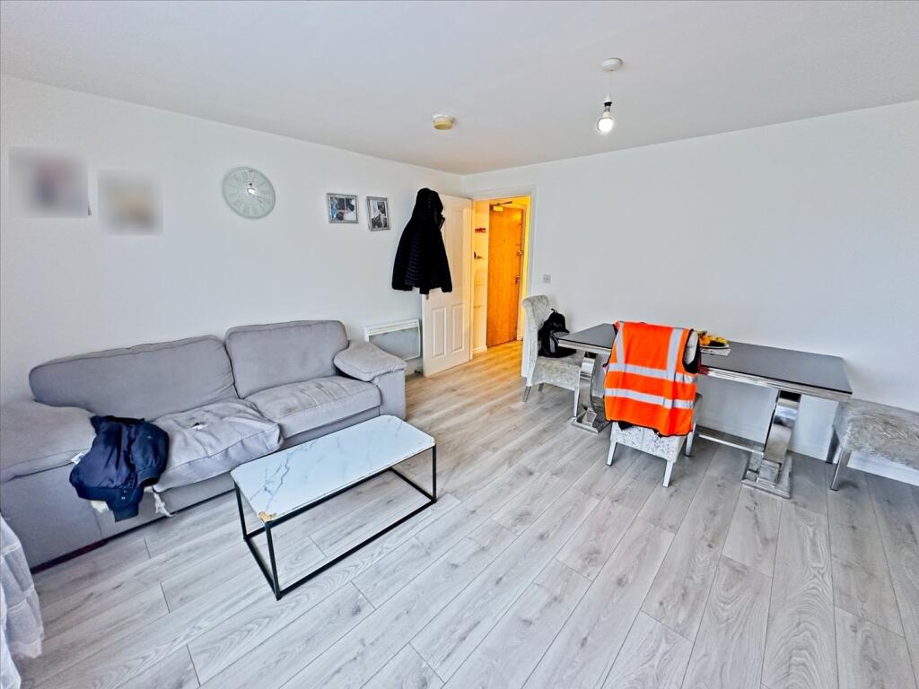 Apartment in Middlesbrough, Ayresome - View 2