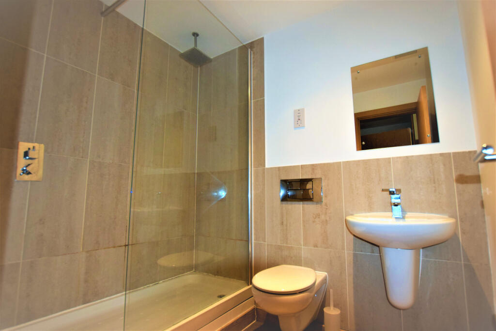 Main image of property: Heia Wharf, Colchester, CO2