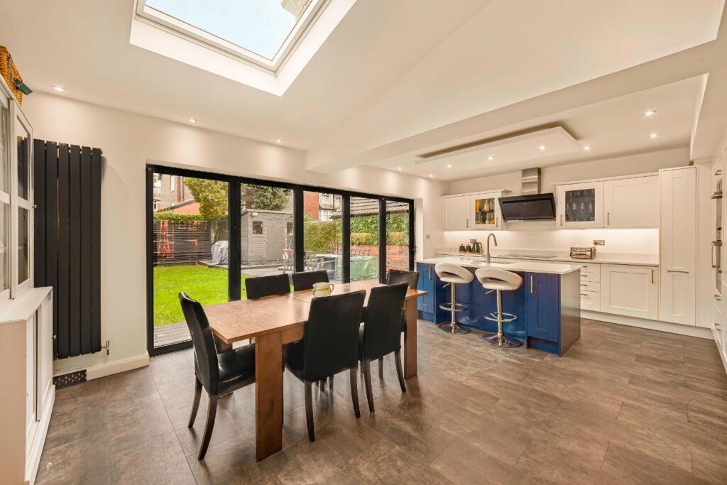 Grasmere Road, Sale photo 2