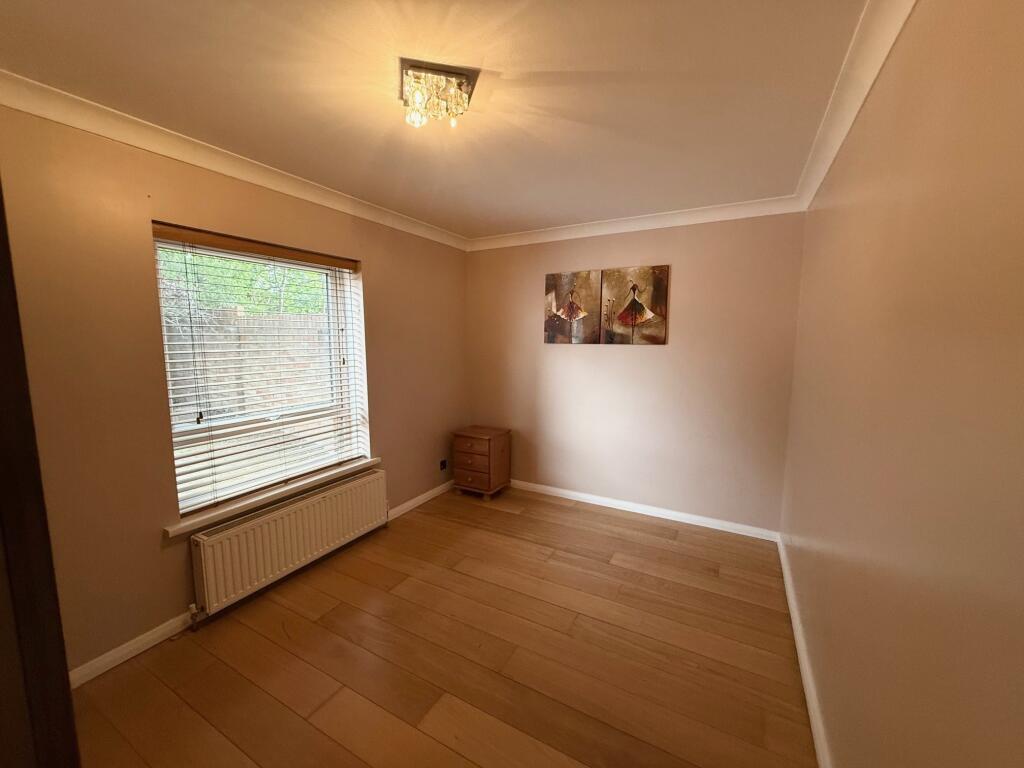 Apartment in Watford - View 2