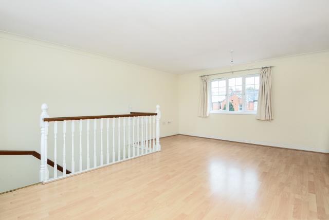 Windsor Court, Newbury - View 4
