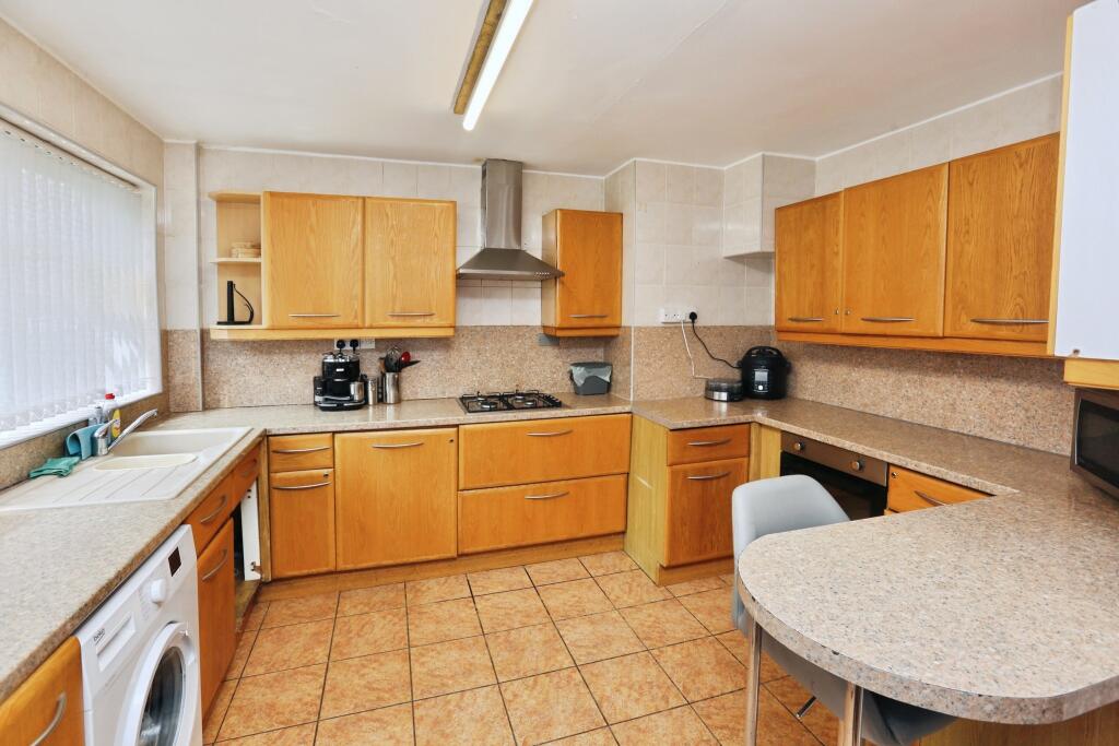 Rownhams Lane, Southampton, SO16 photo 3