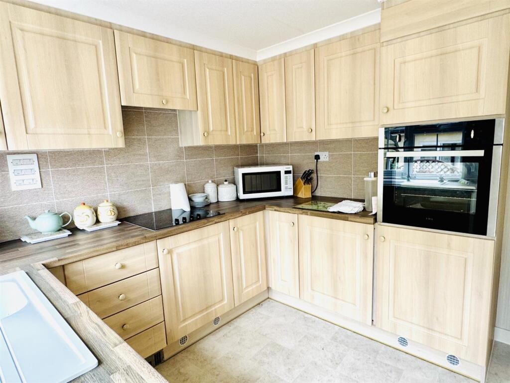 House in Mid Suffolk, Great Blakenham - View 5