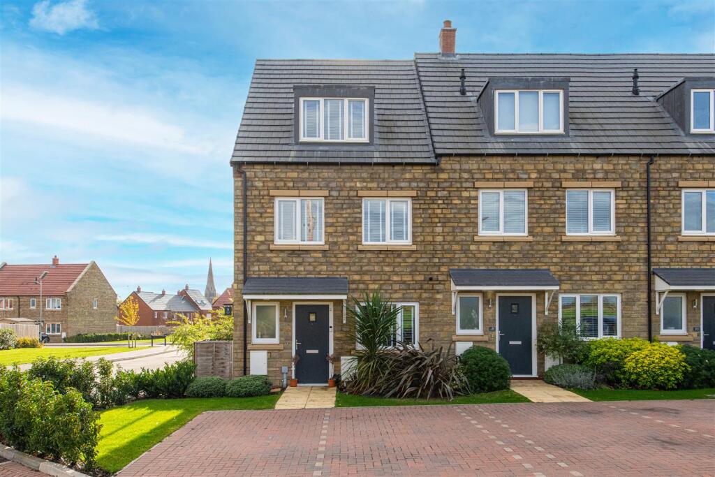 Main image of property: Pentelow Way, Raunds