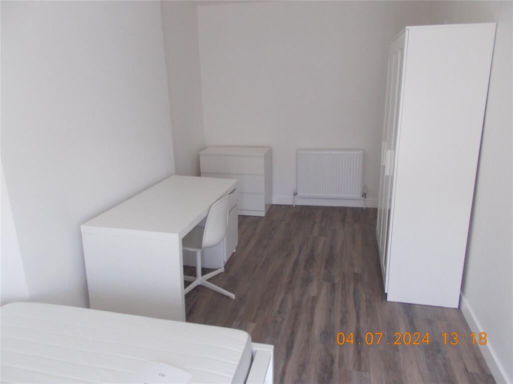 5 bedroom apartment for rent