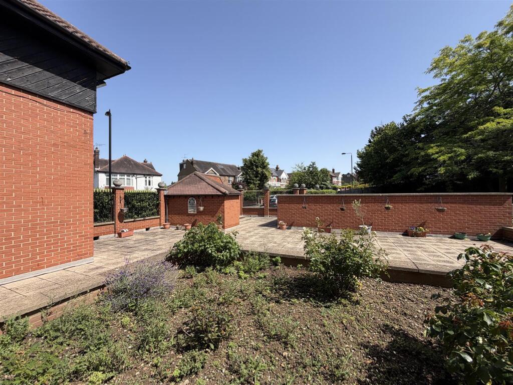 Property photo 11