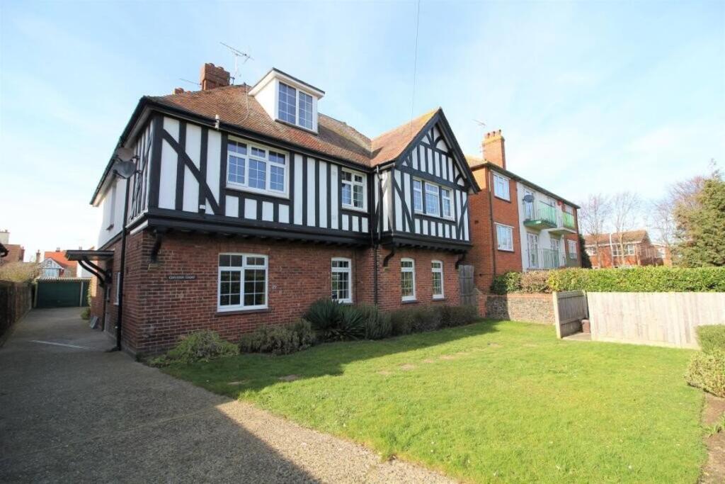 Main image of property: Chelston Court, Devonshire Gardens, CT9 3AD