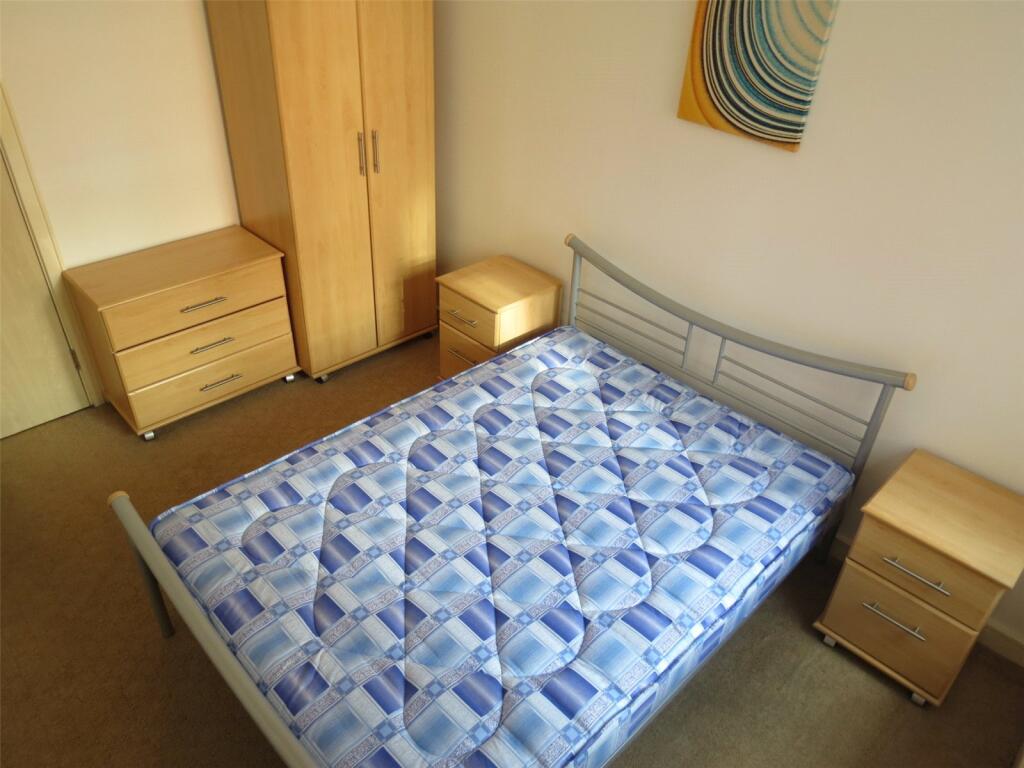 Apartment in Manchester - More