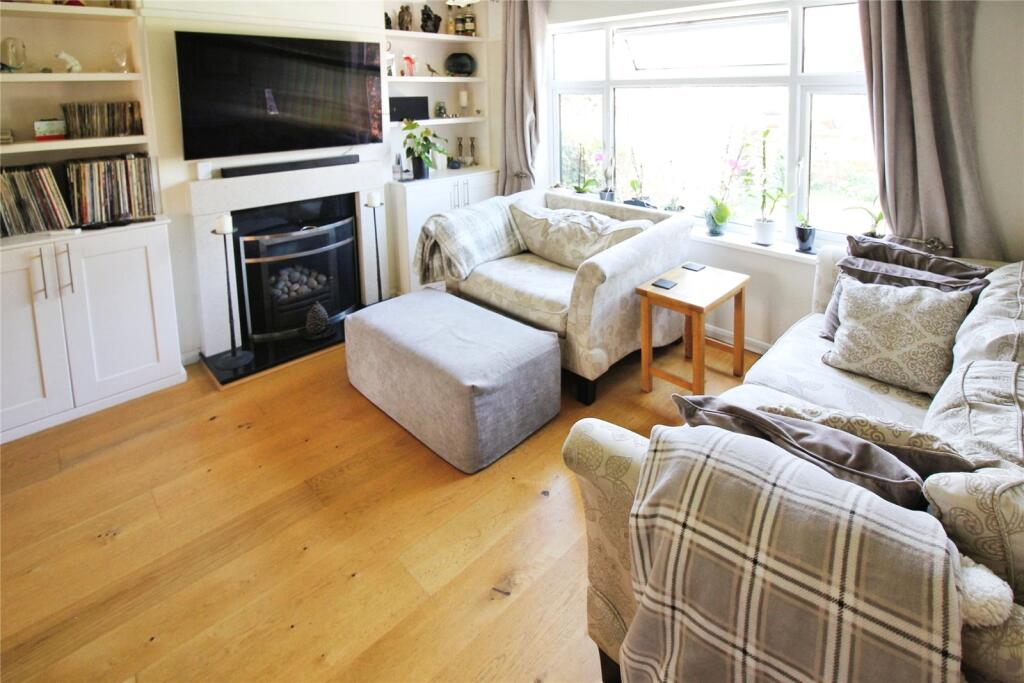 Tangley Drive, Wokingham, RG41 photo 2