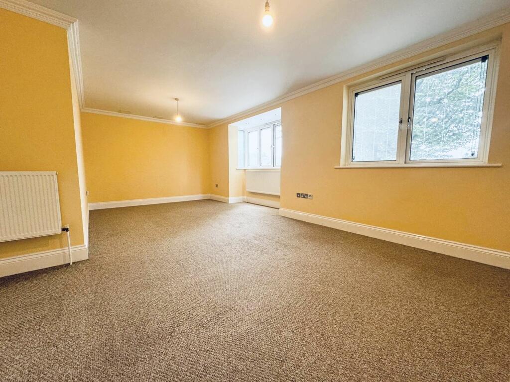 Apartment in Enfield - View 2