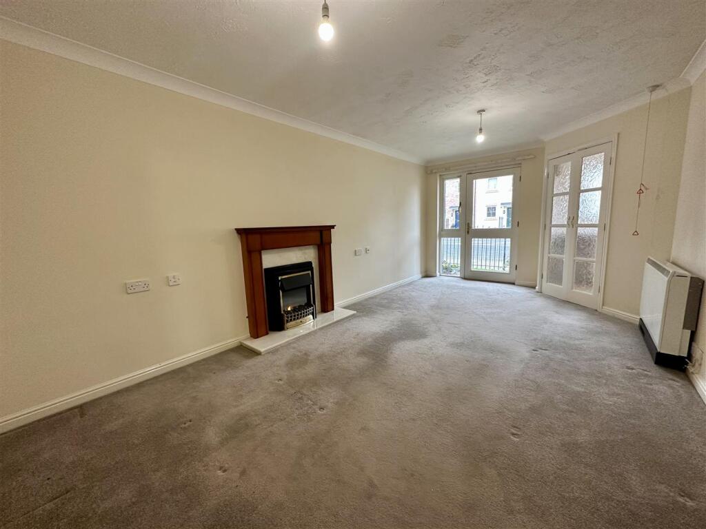 Apartment in Darlington - View 2