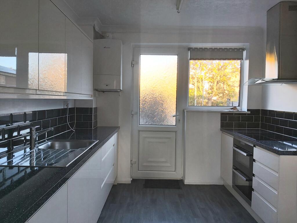 House in Knutsford, Cheshire East - View 2