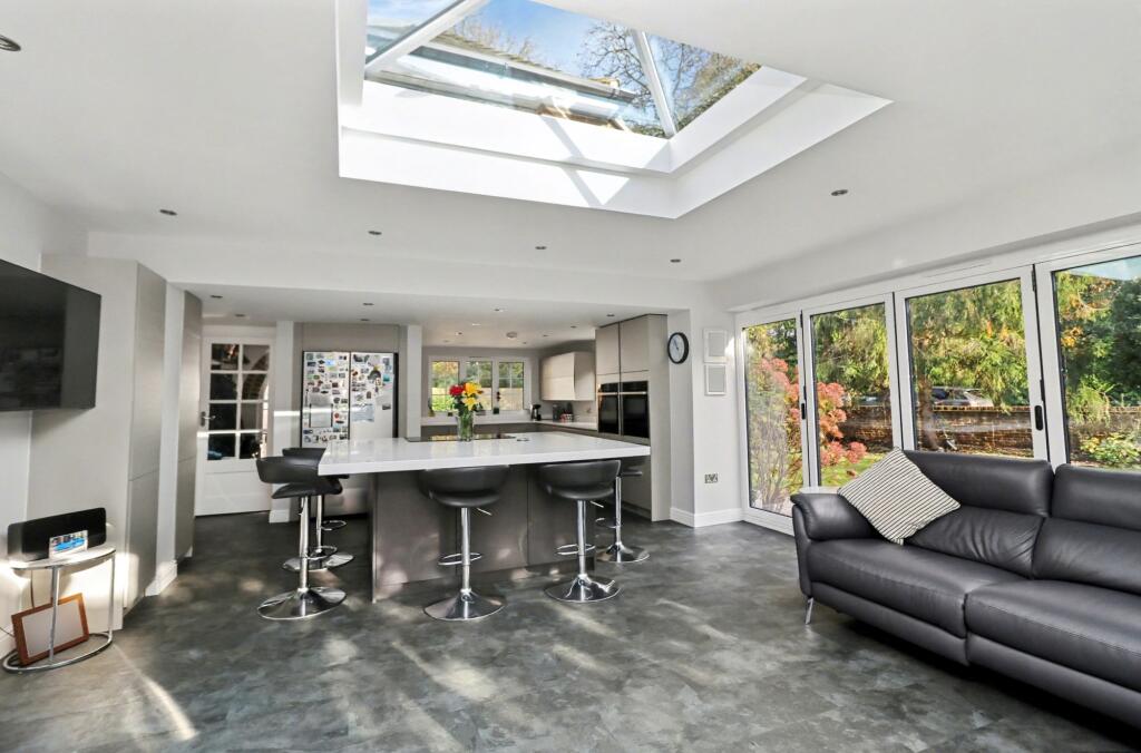 Netley Hill Estate, Southampton, SO19 photo 3