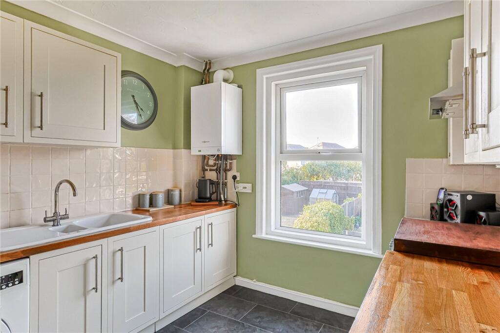 Apartment in Bournemouth - View 5