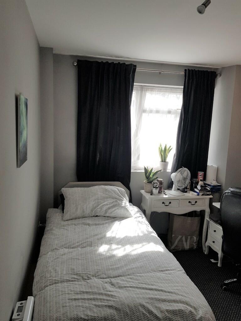 Main image of property: 1 Dean Lane, Bristol, BS3