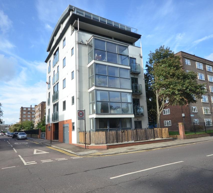 Main image of property: Queensbridge Road, London, E2