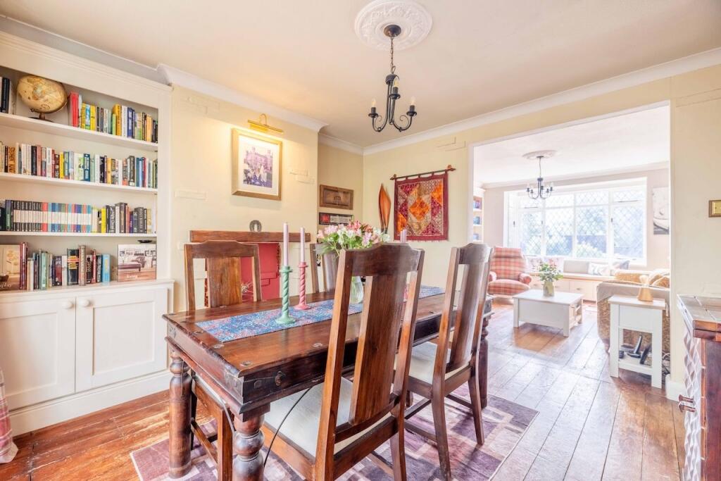 House in Denham Green, Denham - View 4