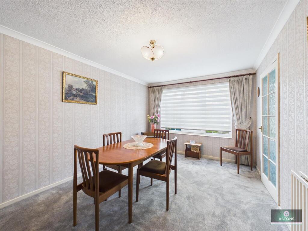 House in Redhill - View 4