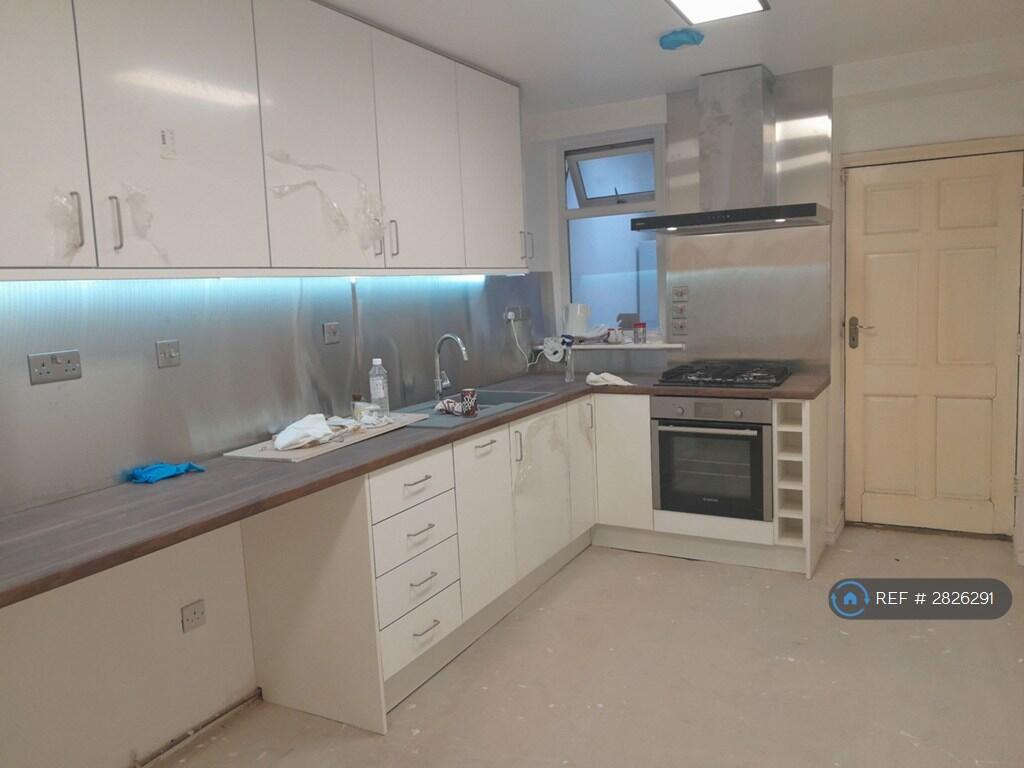 Additional image 3 of John Street, Bradford, BD13