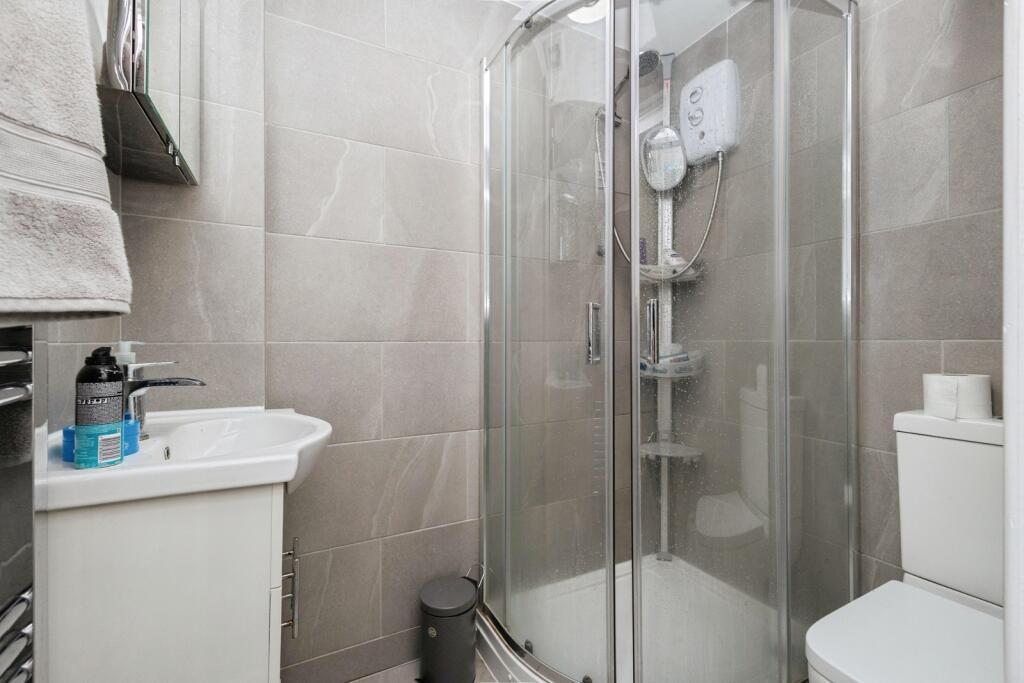 1 bedroom house share for rent