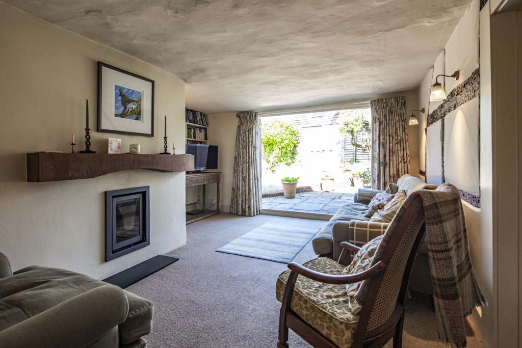 House in Ashampstead - More