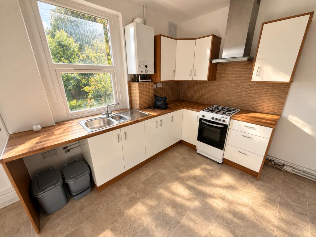 House in Lancaster - View 5