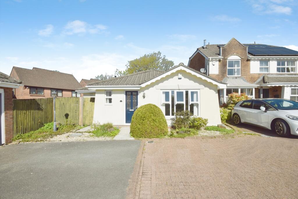 Main image of property: Chapel Road, Swansea, SA4