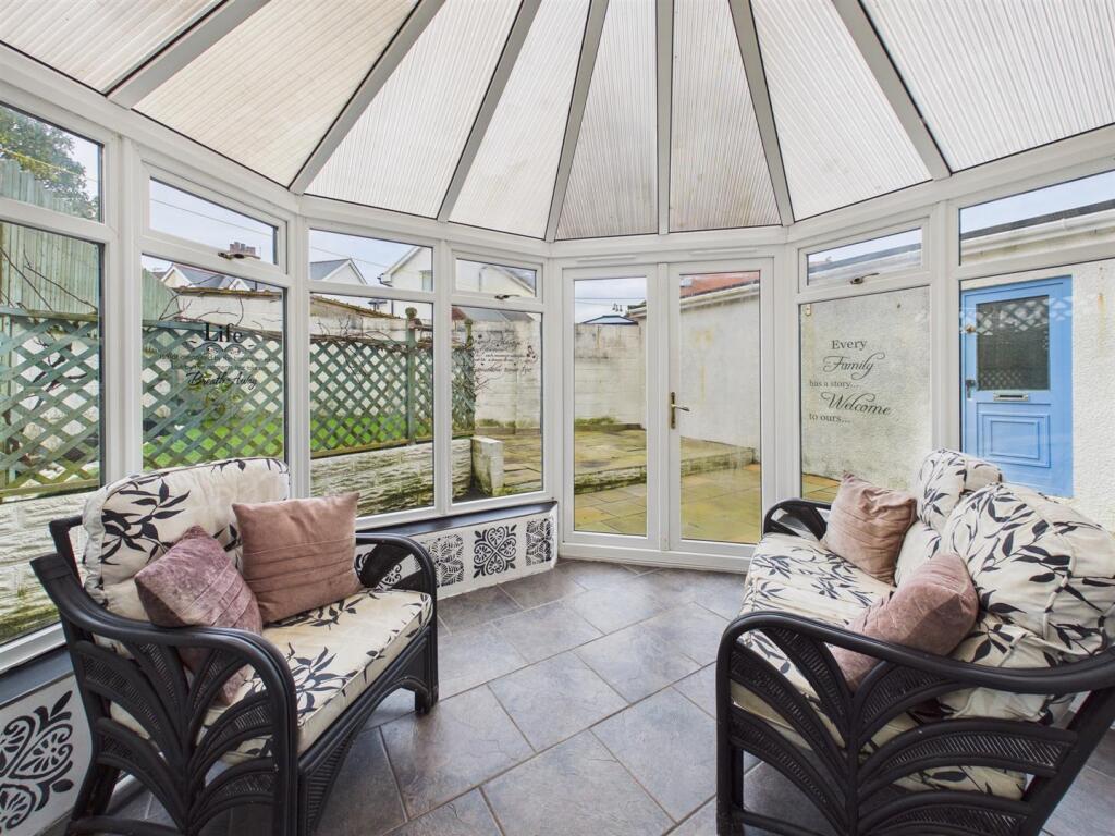 House in Porthcawl, Nottage - View 5