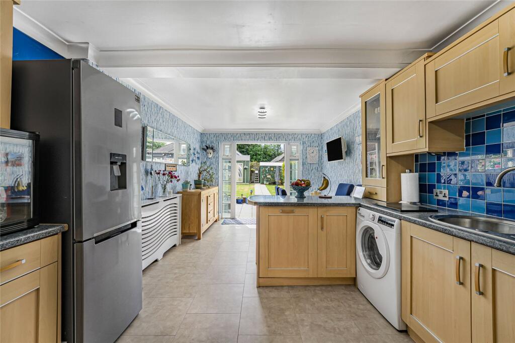 House in Dartford, Stone - View 4