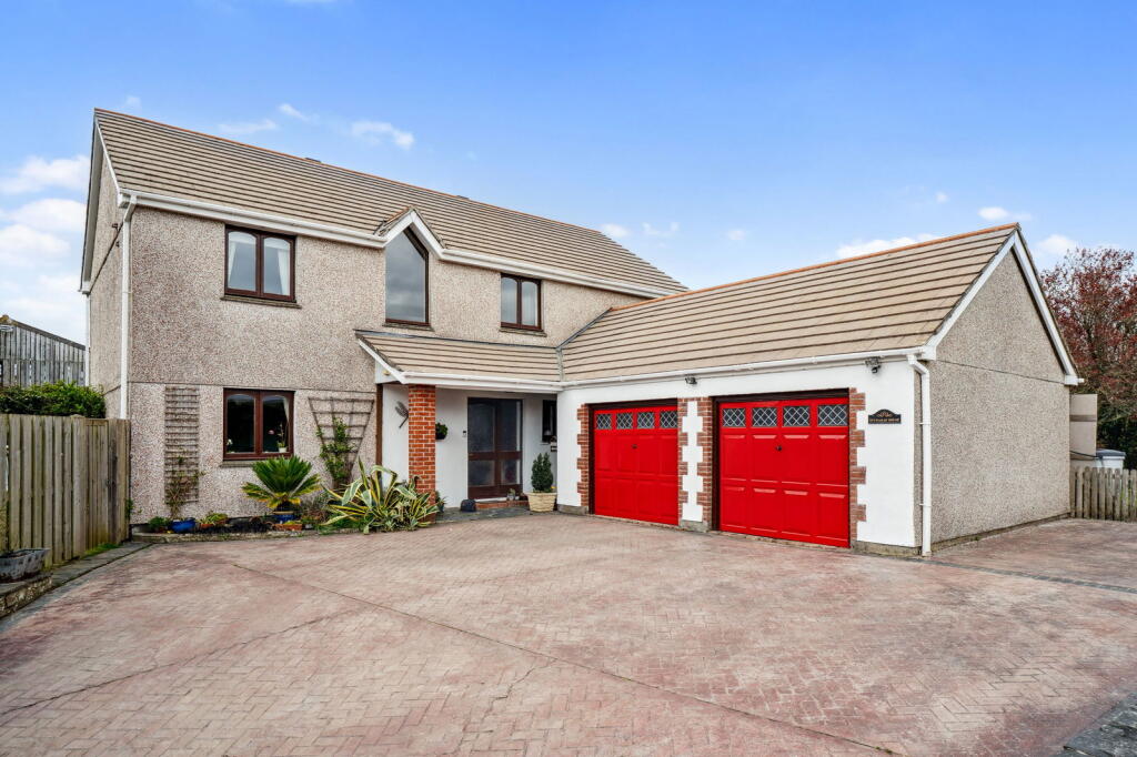 5-bed detached on Bodieve, Wadebridge PL27, £625,000