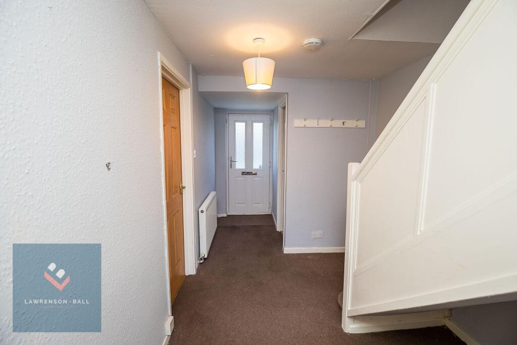 Ashton Drive, Frodsham, WA6 photo 3