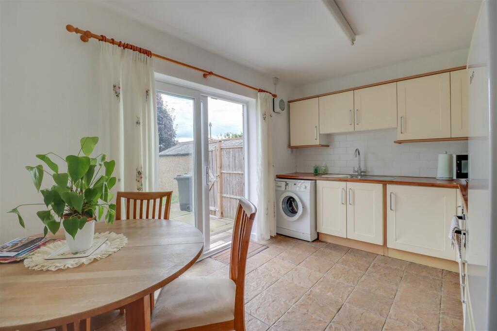 House in Southend-on-Sea - View 4