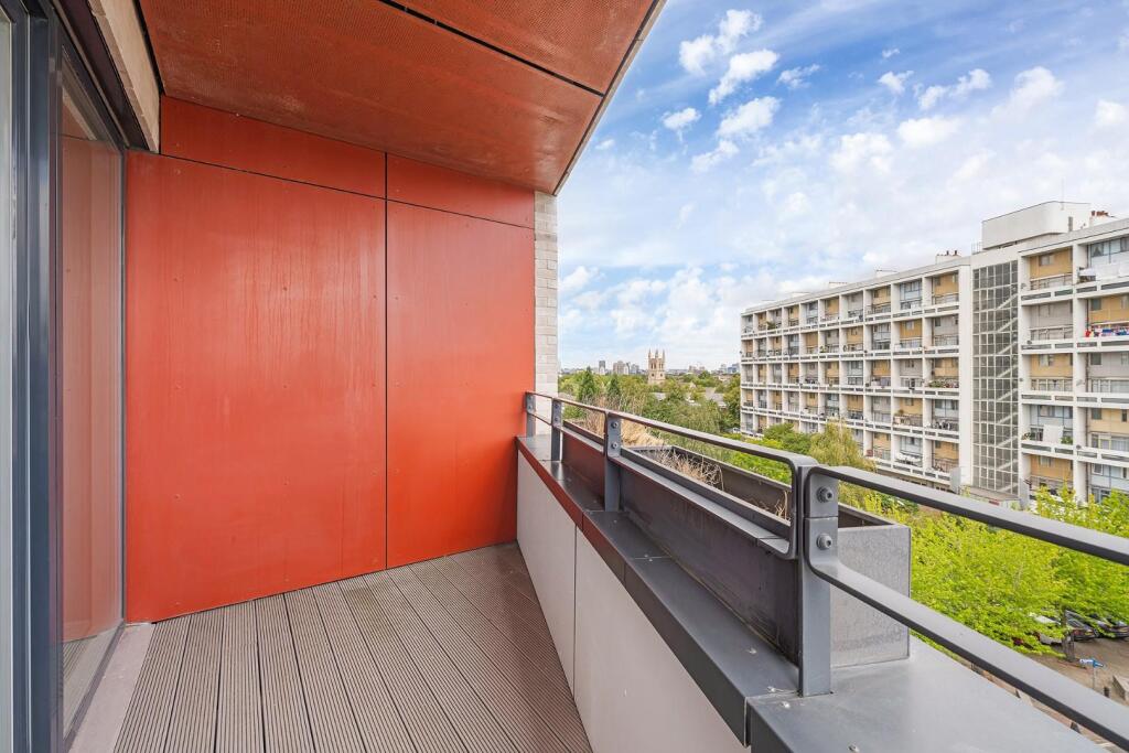 Apartment in London - View 4