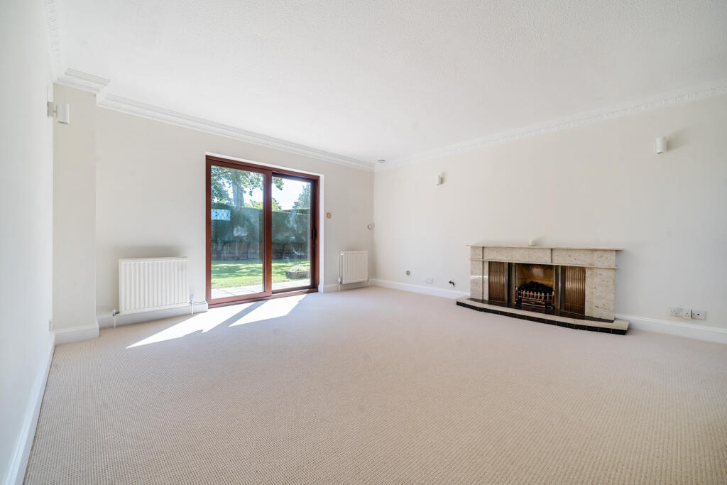 House in Wargrave, Sheeplands Farm - View 3