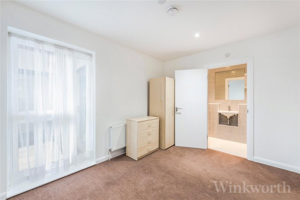 Apartment in London - More