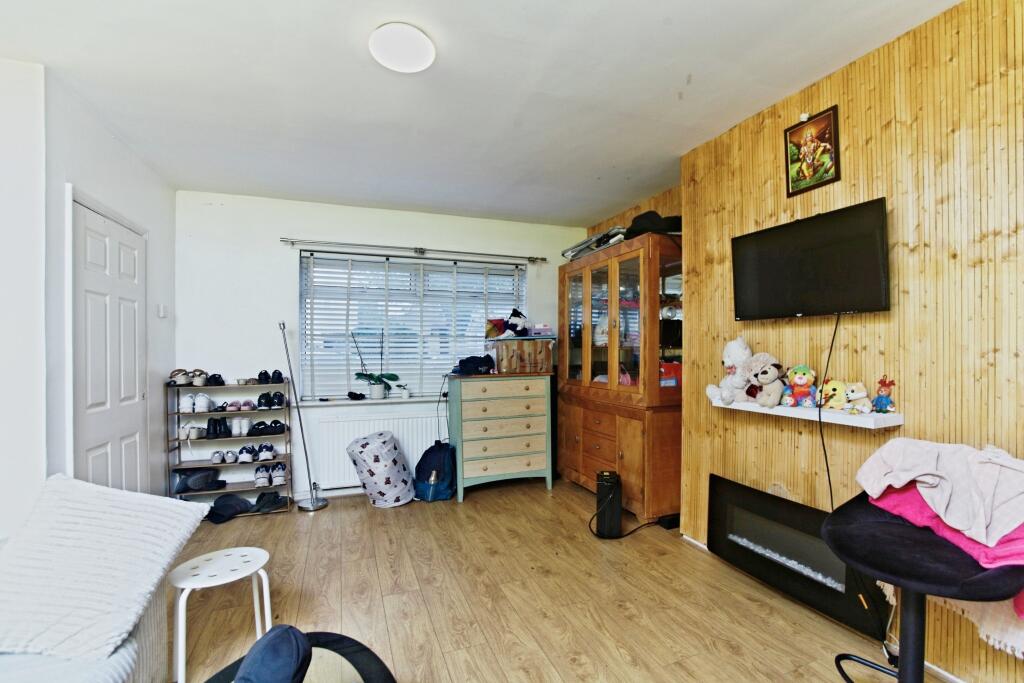 Main image of property: Coldharbour Road, Croydon, CR0