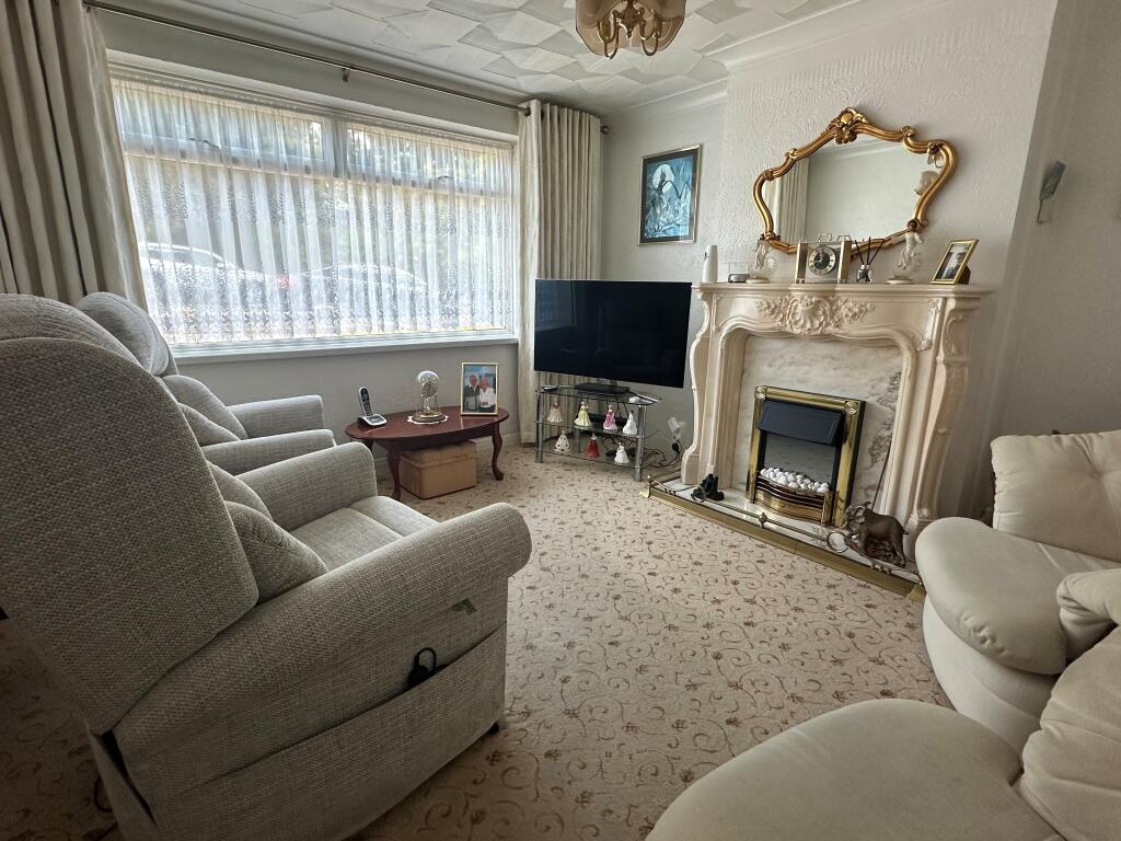 Rosebery Avenue, Hythe photo 3