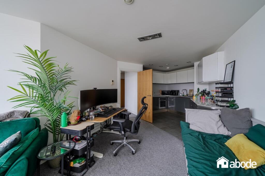 Apartment in Liverpool - View 4