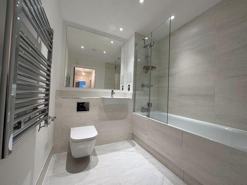Apartment in London - More
