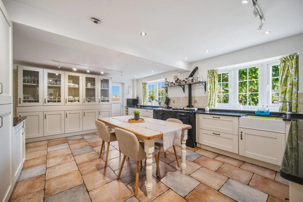 House in Walsall - View 4