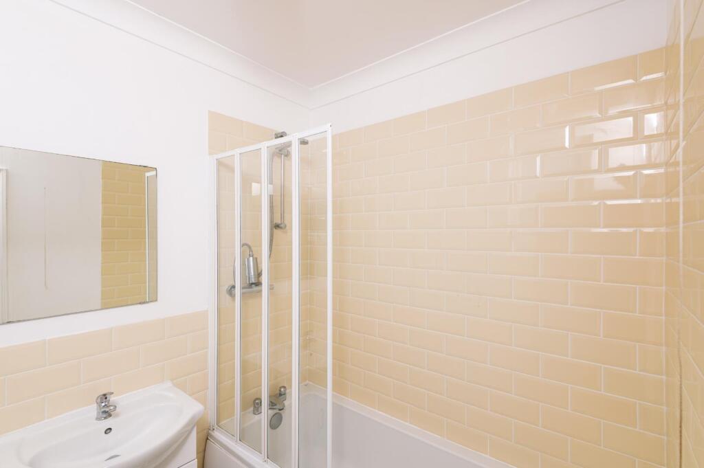 Apartment in Bristol - More