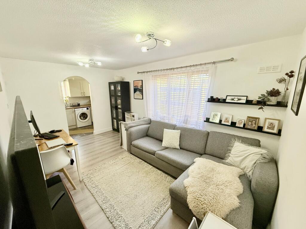 2 Nightingale Court, Waldeck Road, Luton, LU3 1AB photo 4