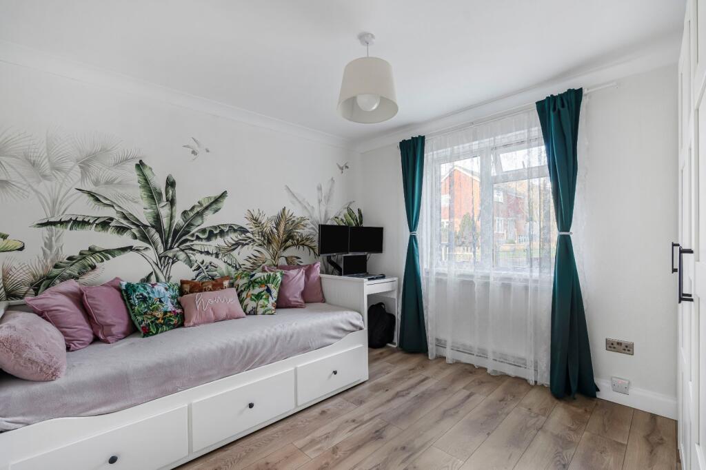 Apartment in East Hampshire, Alton - View 5