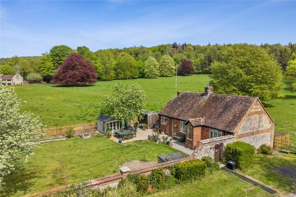 Main image of property: Garstons Cottage, Park Lane, Heytesbury, Warminster, BA12
