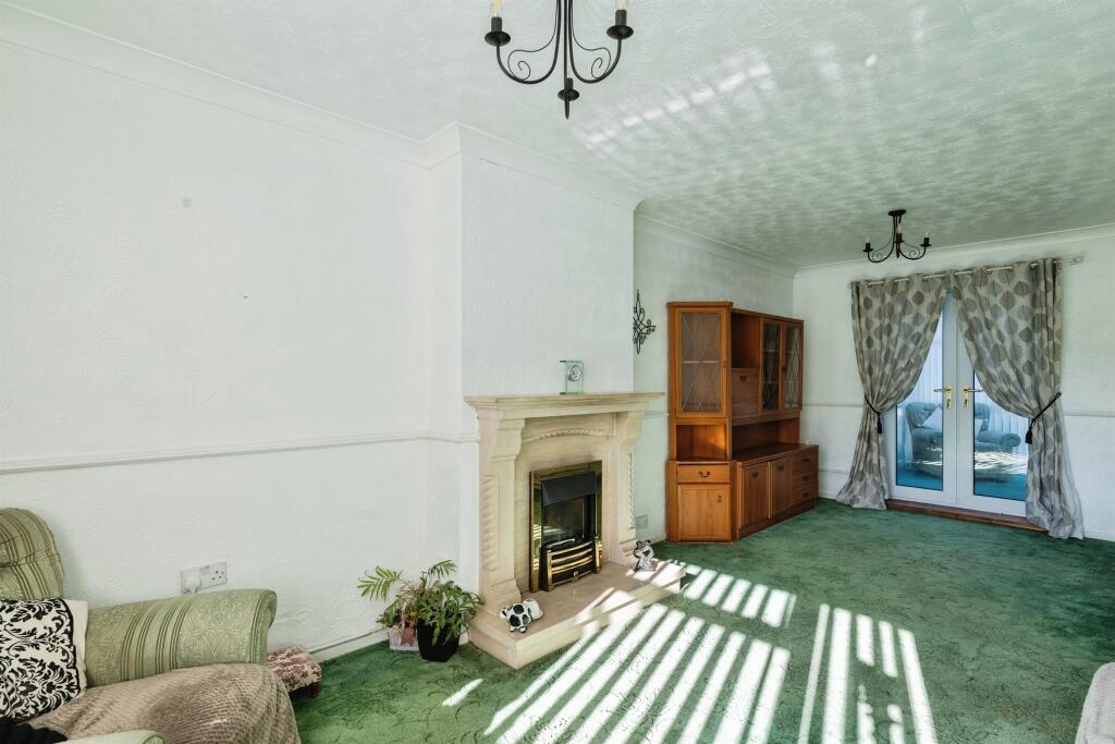 House in Hull - More