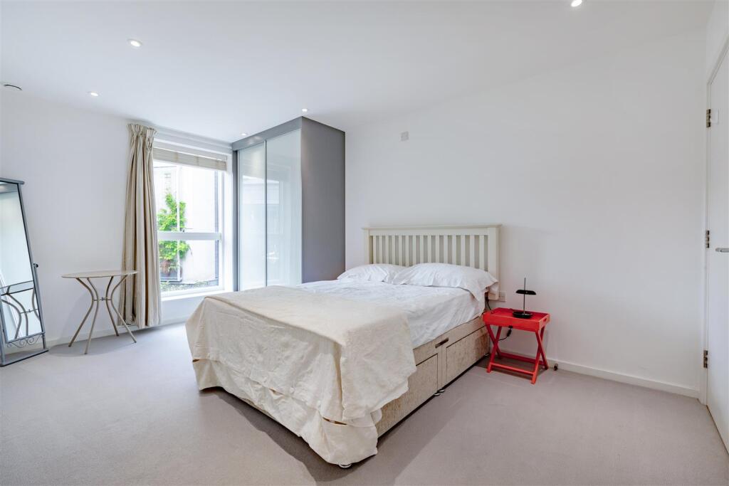 Apartment in Brighton - View 5