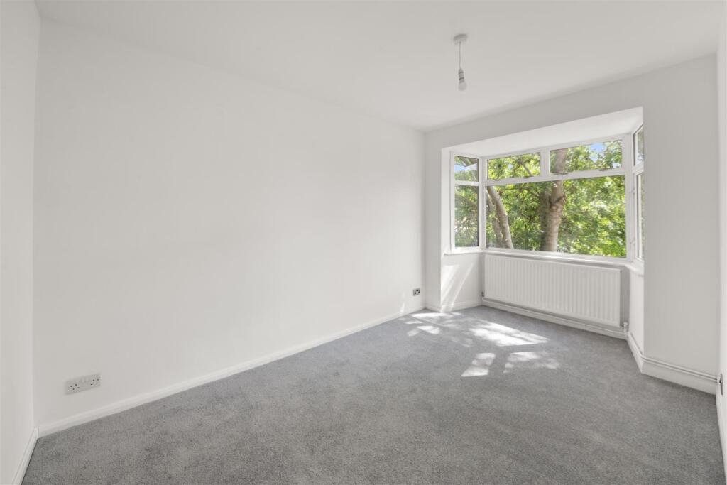 Apartment in London, Yeading - View 5