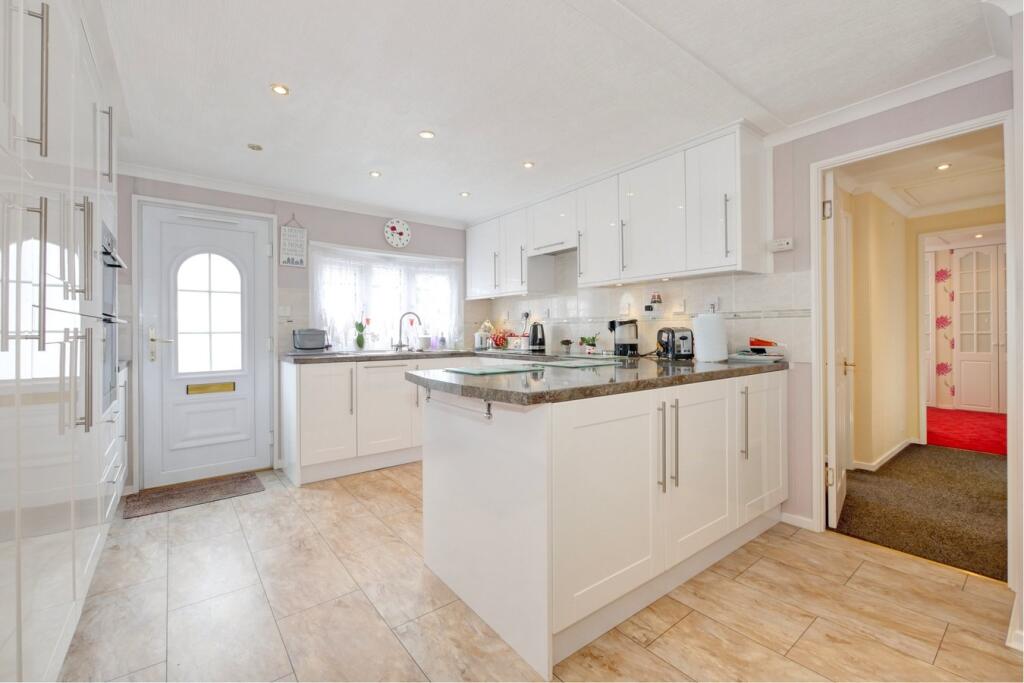 Upper Horsebridge, Hailsham, BN27 - View 4