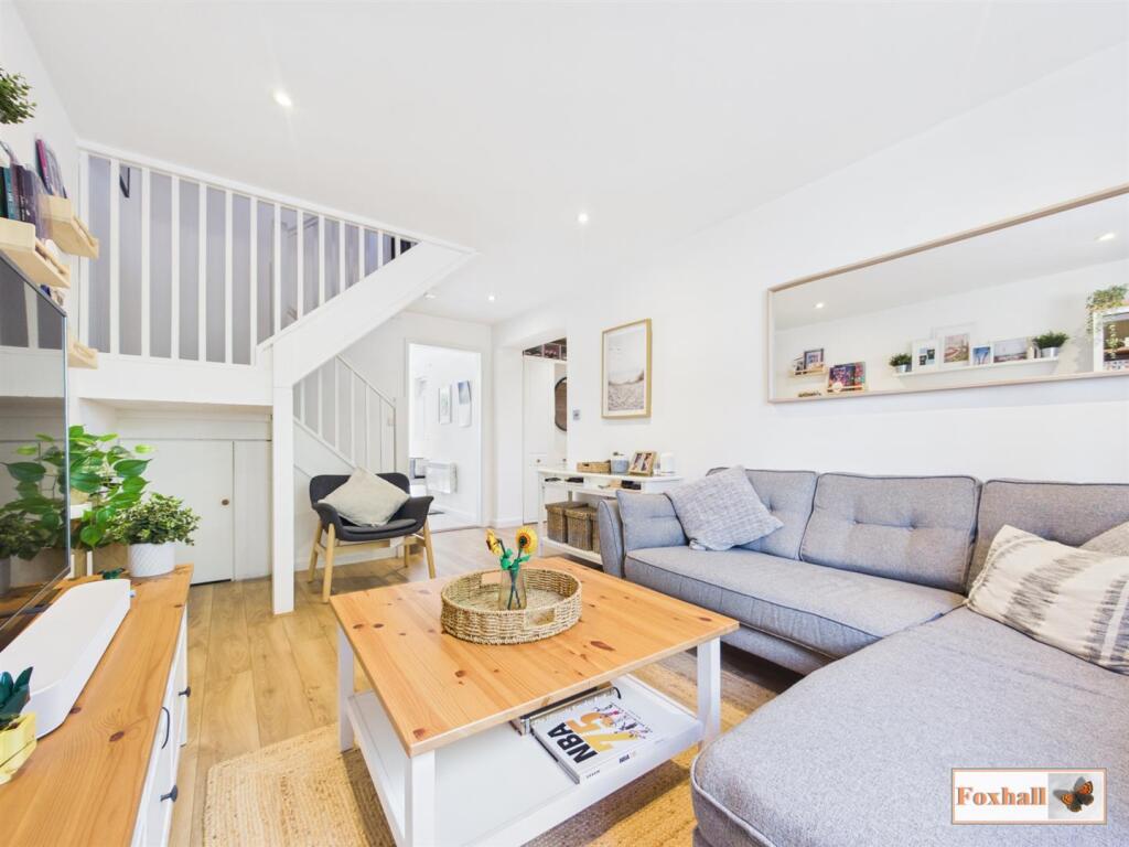 House in East Suffolk, Martlesham Heath, Martlesham - View 4