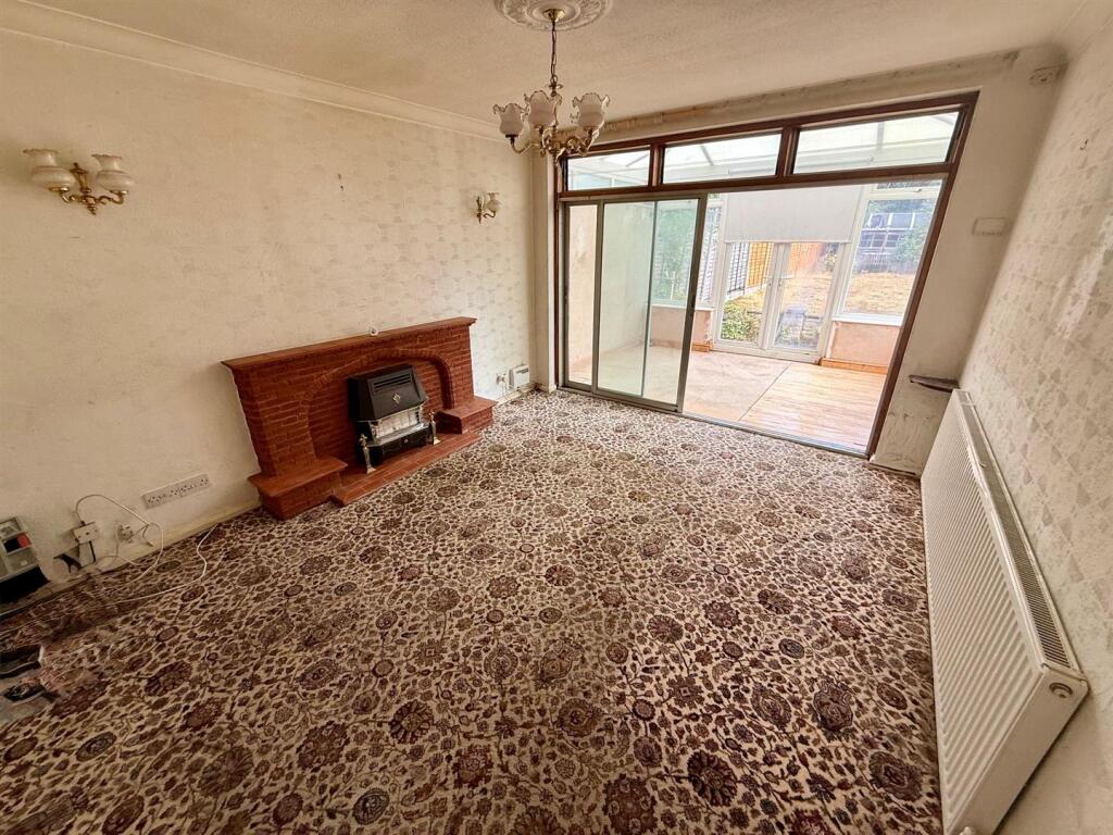 House in Solihull, West Midlands - View 4